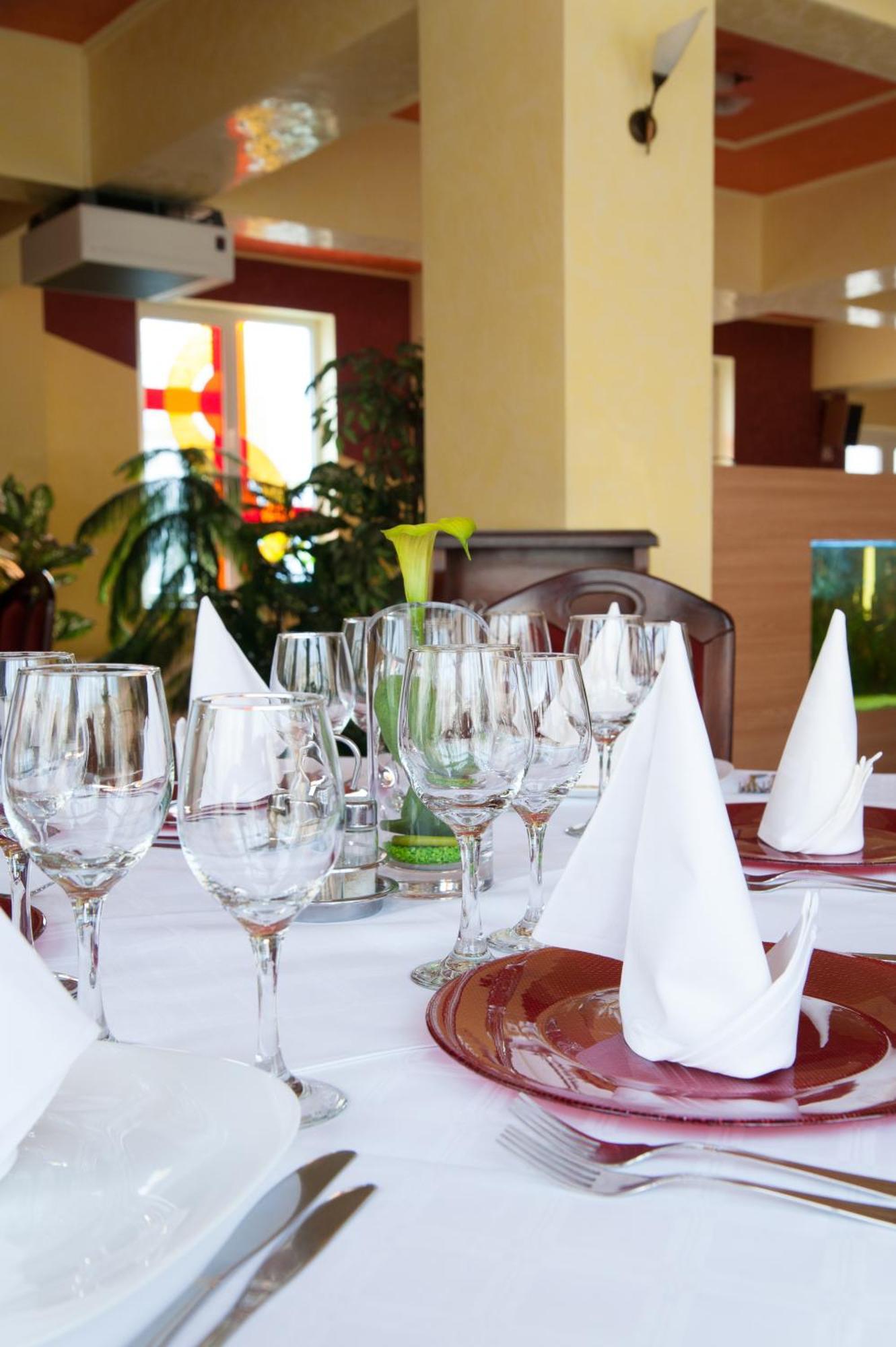 Hotel Melody Oradea Eksteriør billede