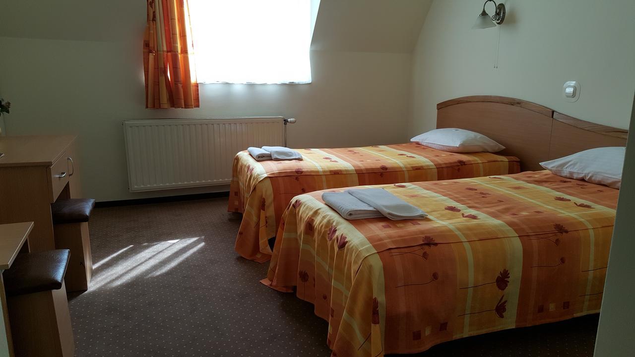 Hotel Melody Oradea Eksteriør billede