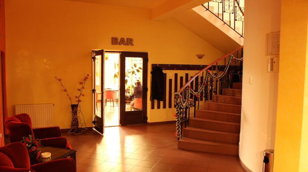 Hotel Melody Oradea Eksteriør billede